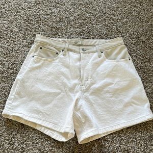 NEW Abercrombie dad short high rise w leather detail